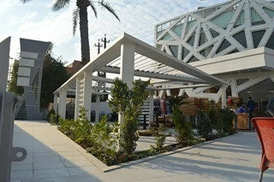 5 Stars Restaurant - image 5